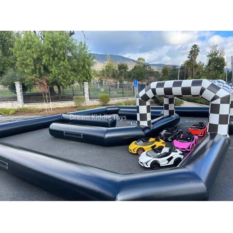 Attrezzatura Gonfiabile per Gi - Party Games No Equipment recensione e prezzo