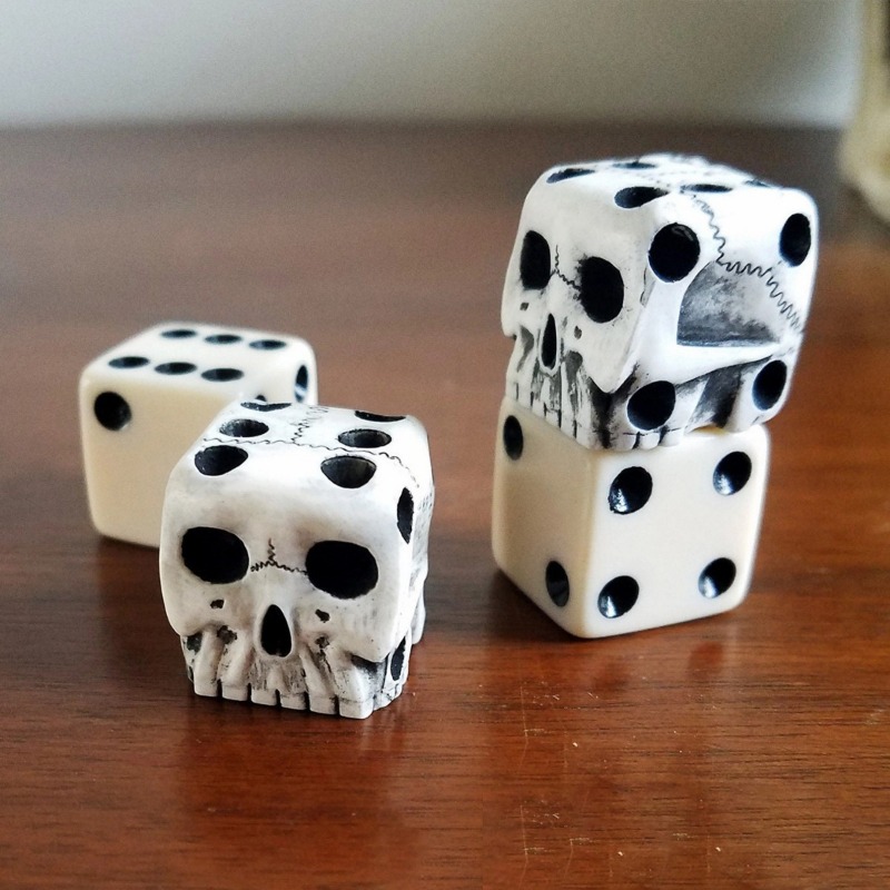 Halloween White Skull Resin Di - Party Games No Equipment recensione e prezzo